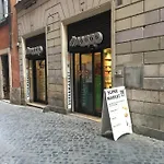 Domus Next Campo De'fiori With Thermal Shower