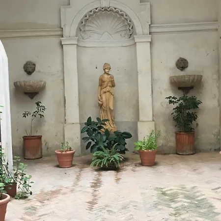 アパート Domus Next Campo De'fiori With Thermal Shower ローマ