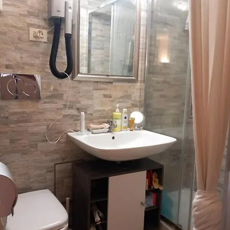 アパート Domus Next Campo De'fiori With Thermal Shower ローマ