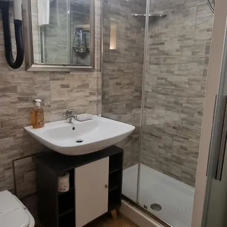 Domus Next Campo De'fiori With Thermal Shower Apartman Róma