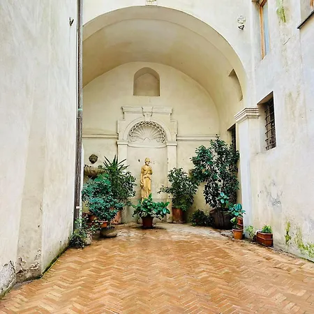 Appartement Domus Next Campo De'fiori With Thermal Shower