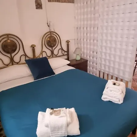 Domus Next Campo De'fiori With Thermal Shower Appartement *
